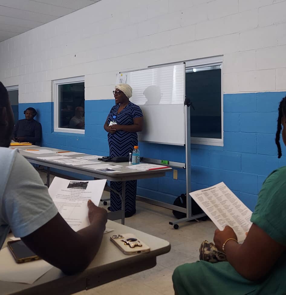 DCH patient navigator presents to Daviess County YMCA on a variety of